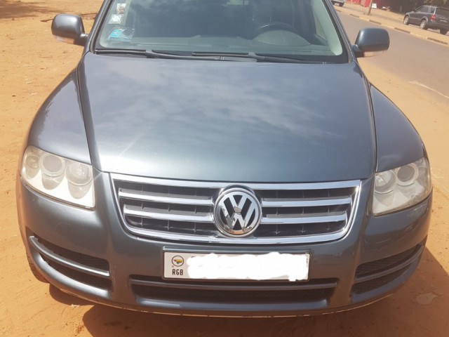 Volkswagen Touareg, Carros, Bissau