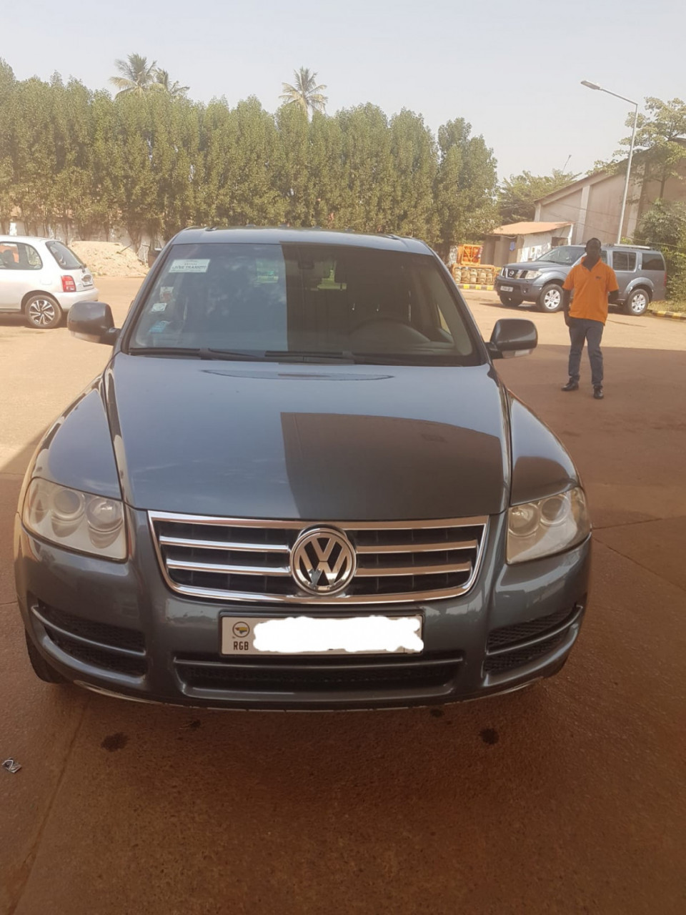 Volkswagen Touareg, Carros, Bissau