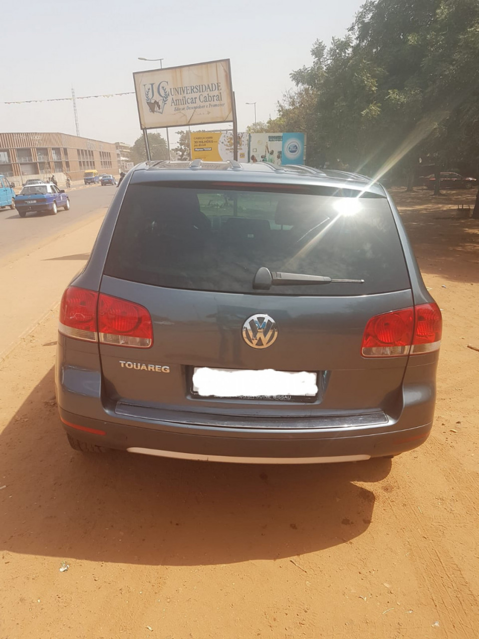 Volkswagen Touareg, Carros, Bissau