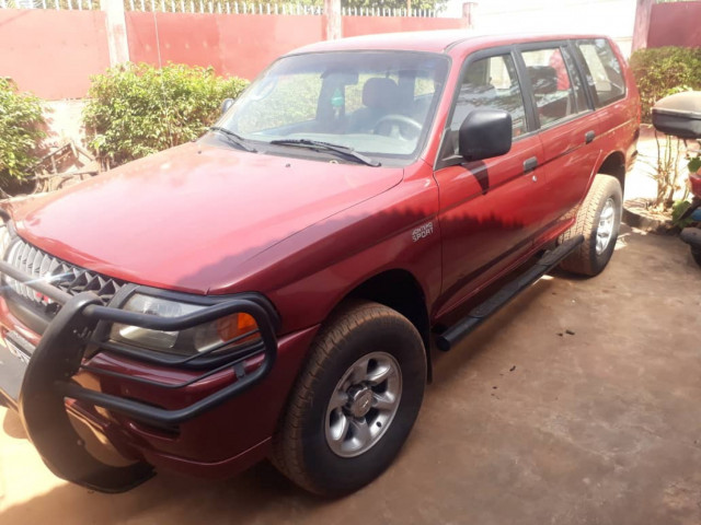 Mitsubishi Pajero Sport, Carros, Bissau