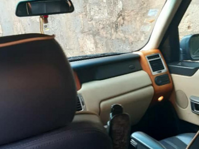 Land Rover Range Rover, Carros, Bissau