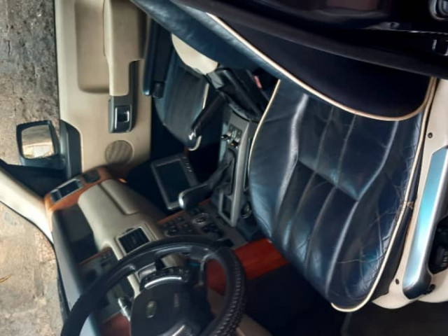 Land Rover Range Rover, Carros, Bissau