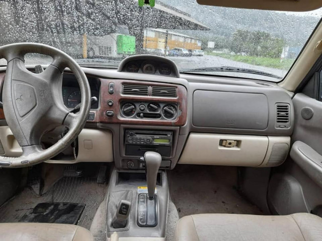 Mitsubishi Pajero, Carros, Bissau
