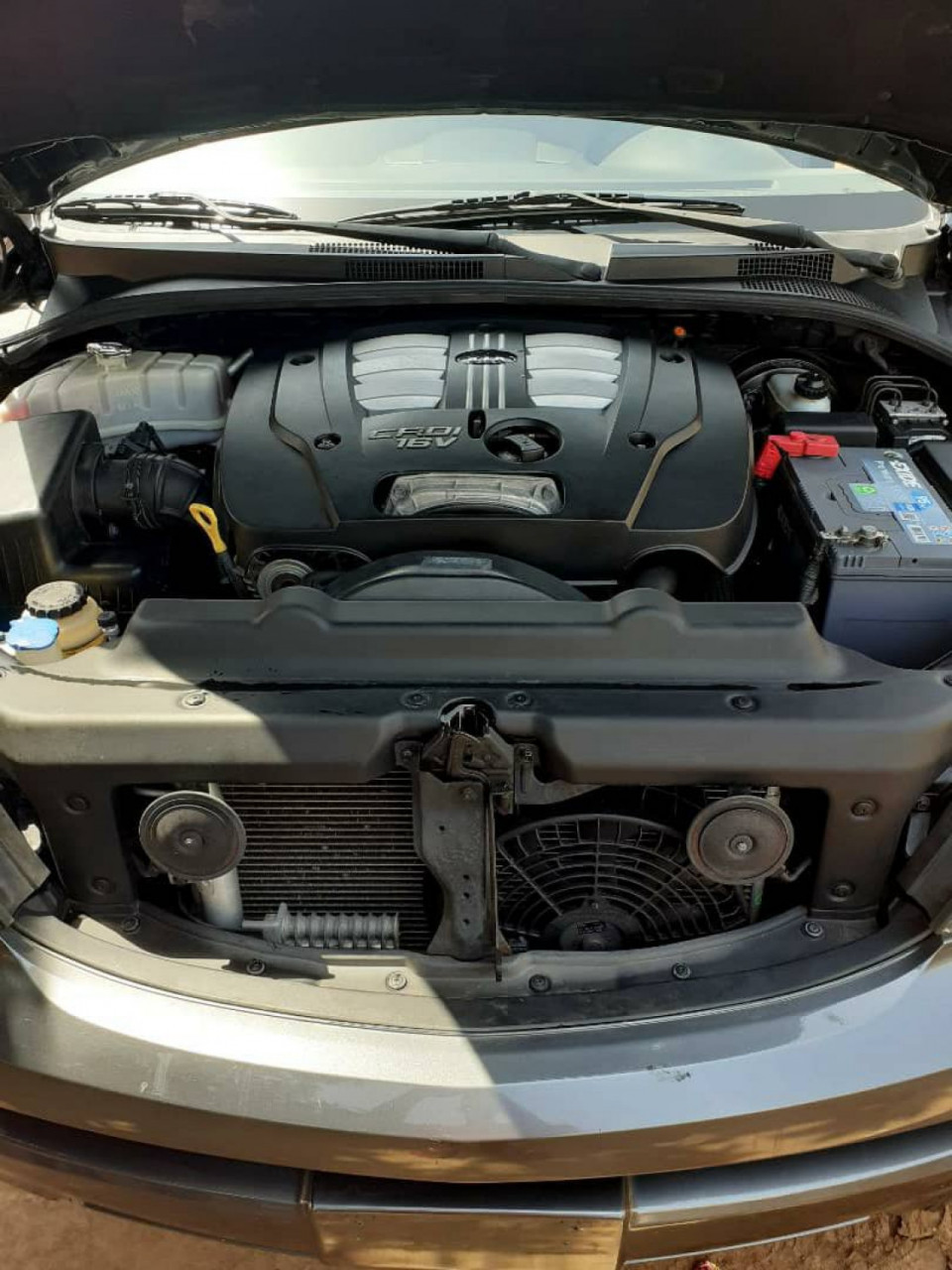 Kia Sorento, Carros, Bissau