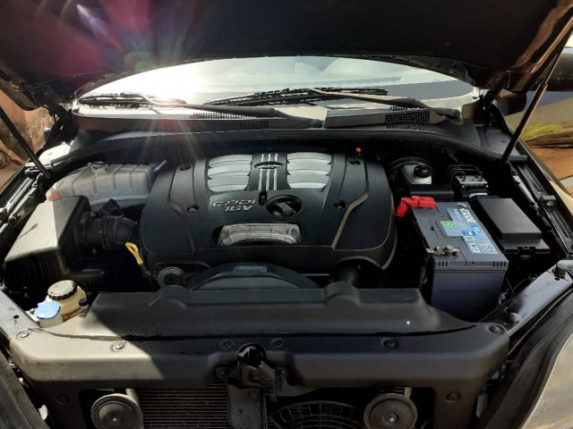 Kia Sorento, Carros, Bissau