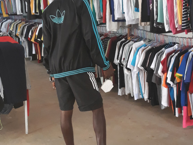 Ropa pra tudo familia, Roupa, Bissau