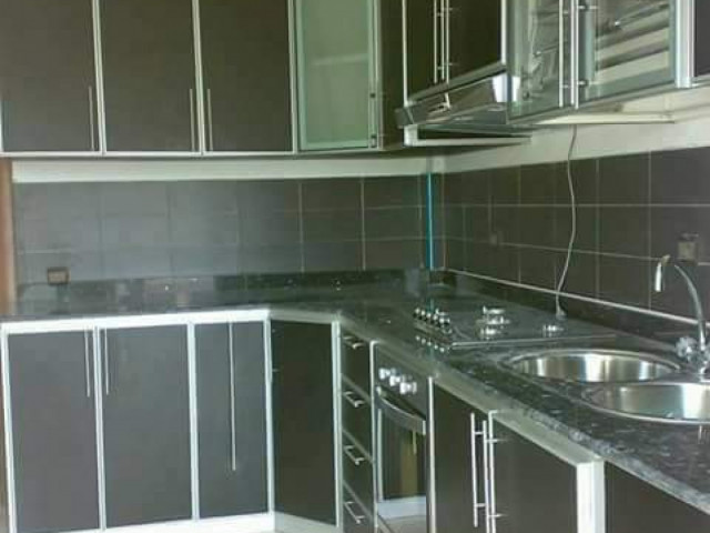 L Cuisine en aluminium, Cozinha - Banheiro, Bissau