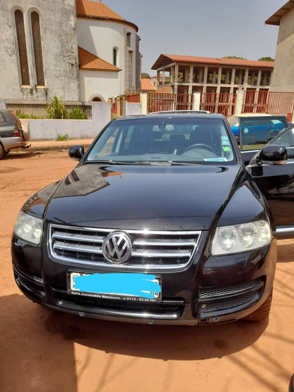 Volkswagen Touareg, Carros, Bissau
