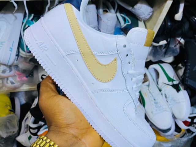 Nike Air Force, Calçado, Bissau