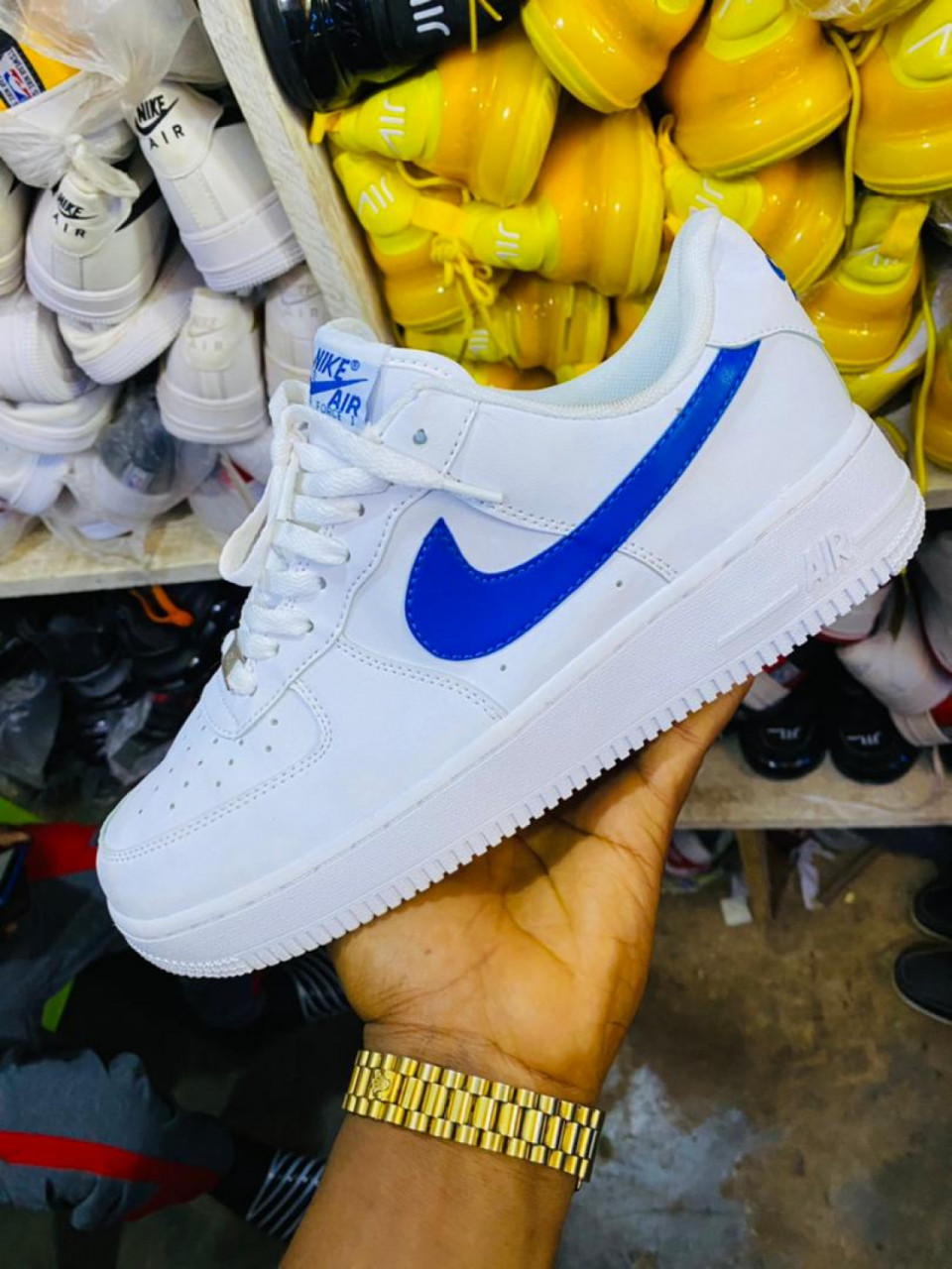 Nike Air Force, Calçado, Bissau