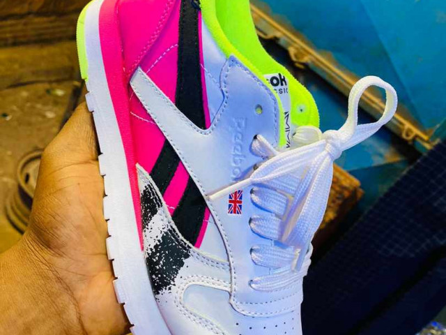 REEBOK, Calçado, Bissau