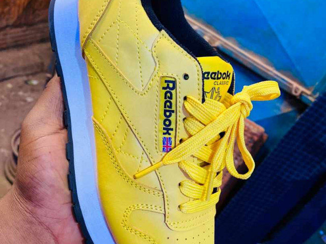 REEBOK, Calçado, Bissau