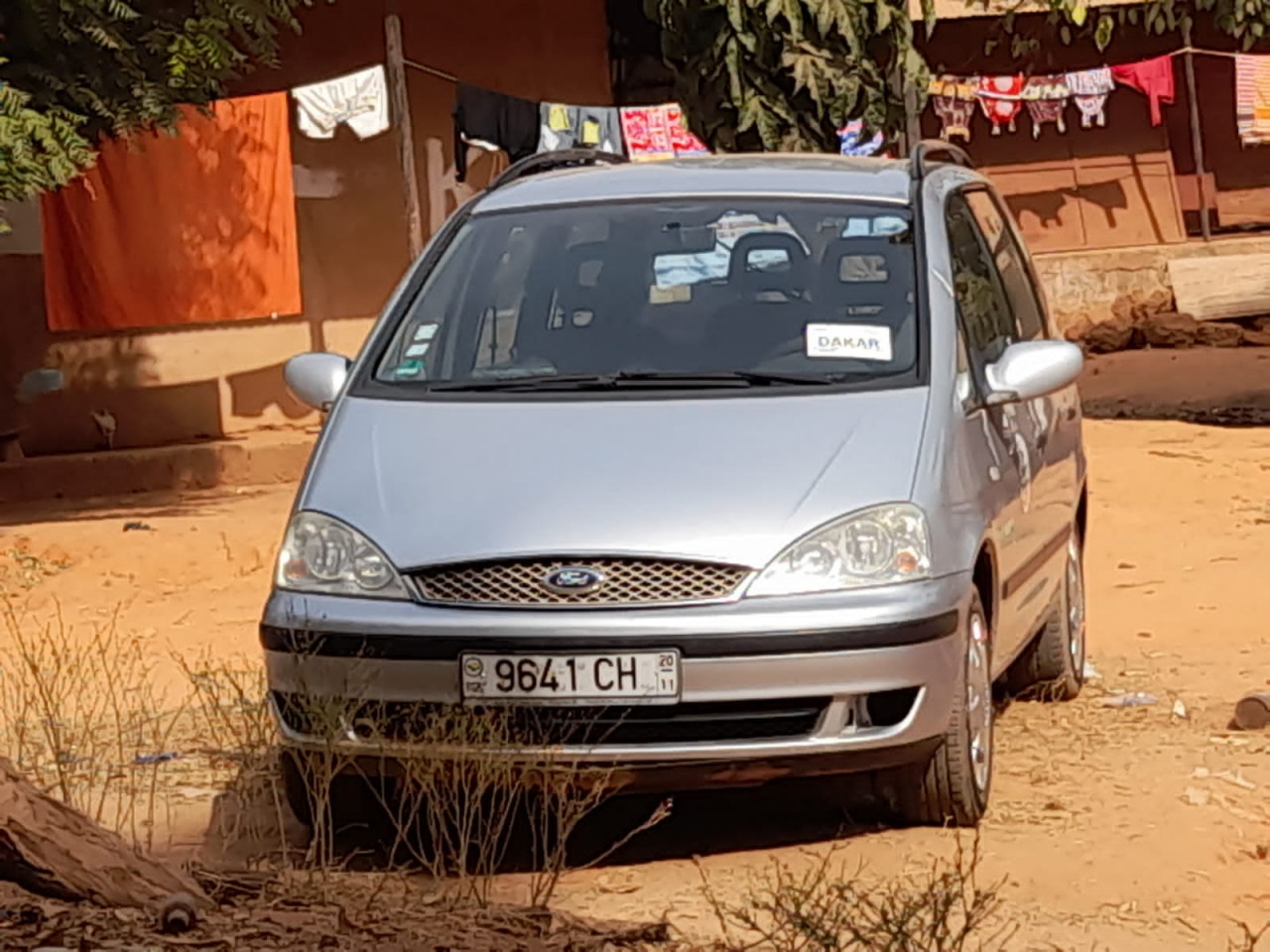 Carro ha venda, Carros, Bissau