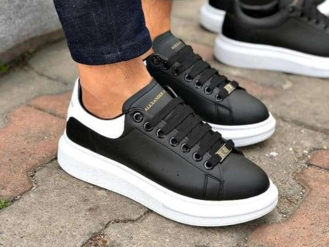 ALEXANDER MCQUEEN, Calçado, Bissau