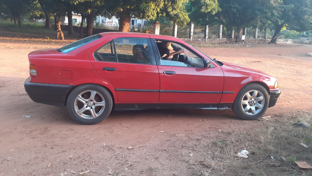BMW 3 Series, Carros, Bissau