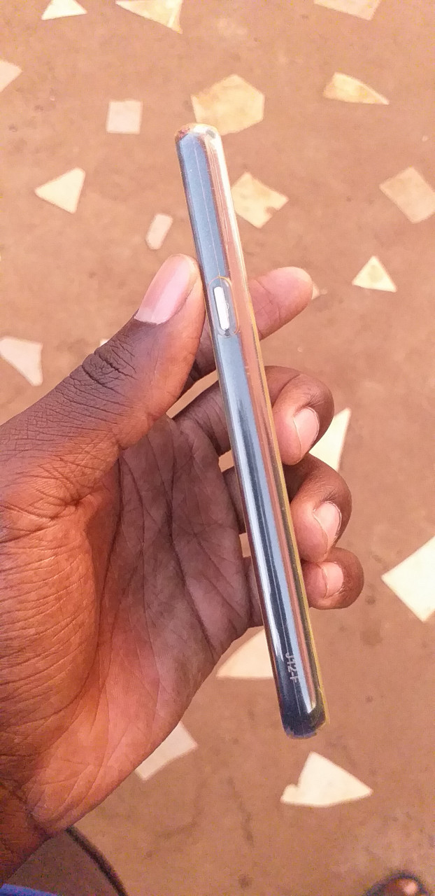 Samsung Galaxy A70, Telemóveis, Bissau