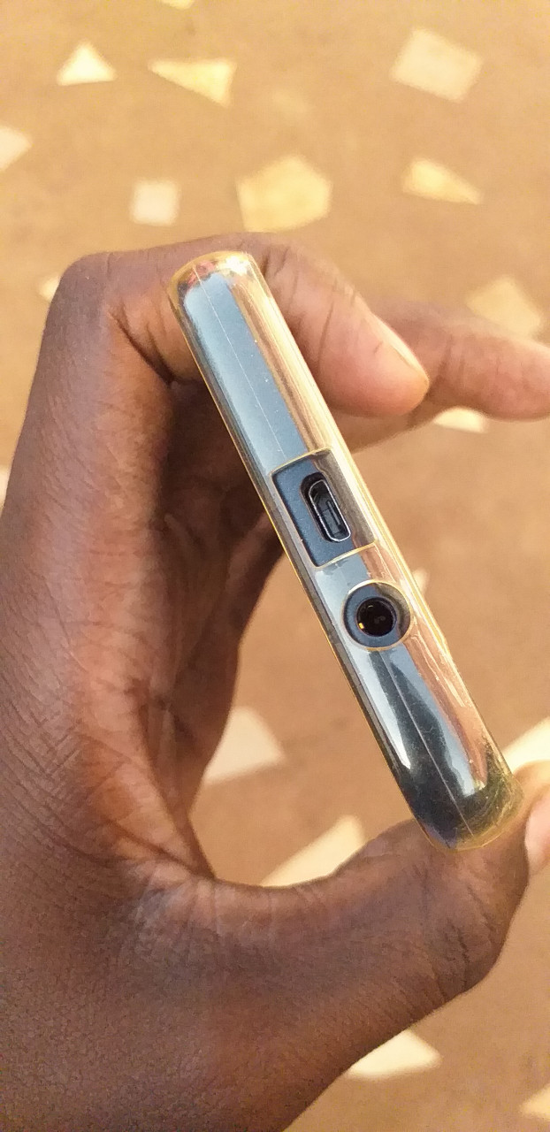 Samsung Galaxy A70, Telemóveis, Bissau