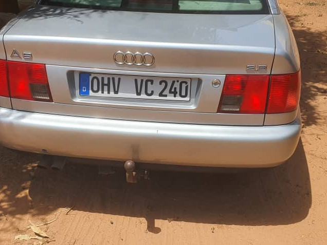 Audi A6, Carros, Bissau