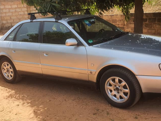 Audi A6, Carros, Bissau