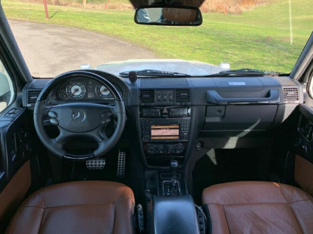 Mercedes-Benz G-Class, Carros, Bissau