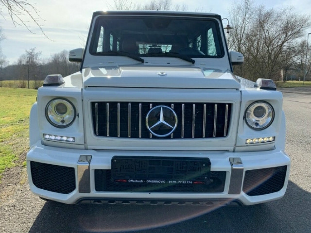 Mercedes-Benz G-Class, Carros, Bissau