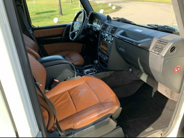 Mercedes-Benz G-Class, Carros, Bissau