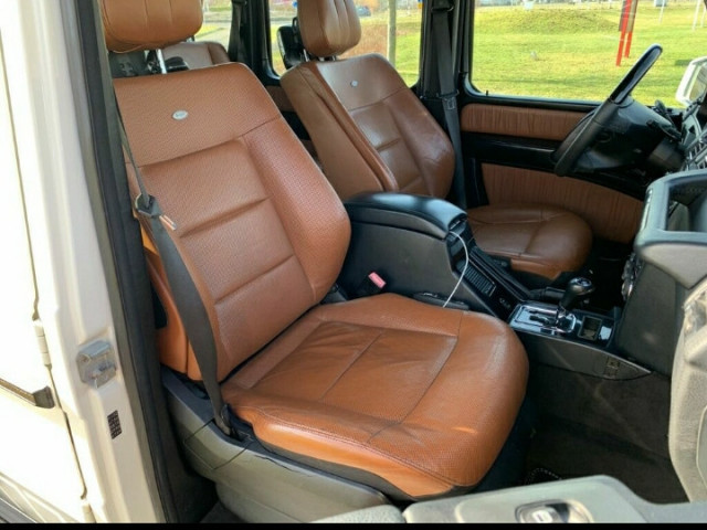 Mercedes-Benz G-Class, Carros, Bissau