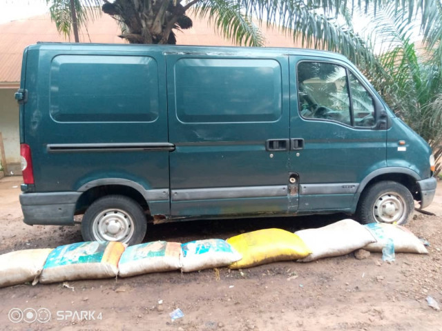 Renault Master, Camiões - Autocarros, Bissau
