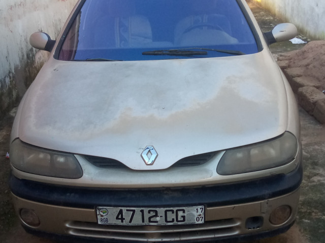 Renault Laguna, Carros, Bissau
