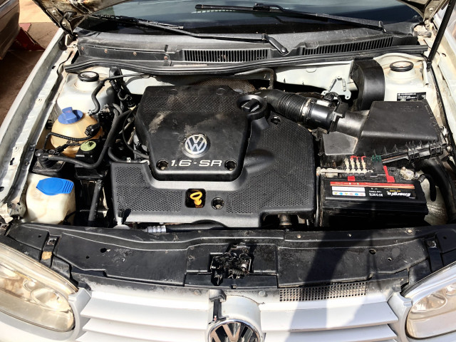 Volkswagen Golf, Carros, Bissau