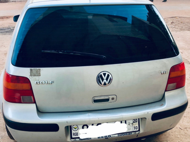 Volkswagen Golf, Carros, Bissau