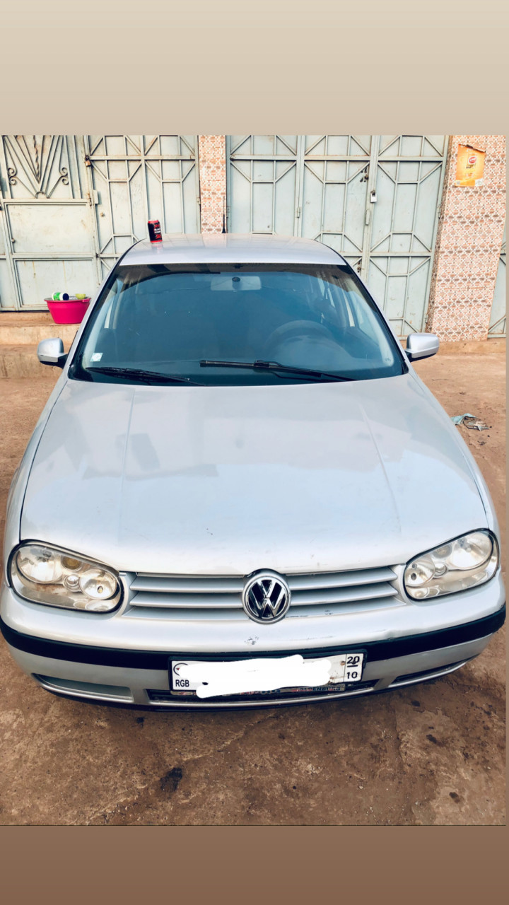 Volkswagen Golf, Carros, Bissau