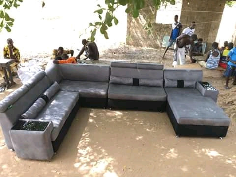 Sofa, Camas - Poltronas, Bissau