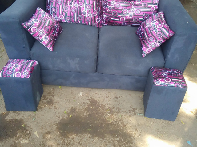 Sofá, Camas - Poltronas, Bissau