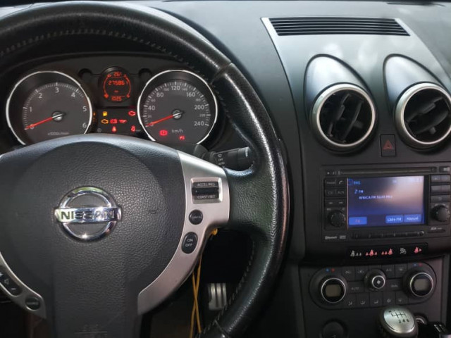 Nissan Qashqai, Carros, Bissau