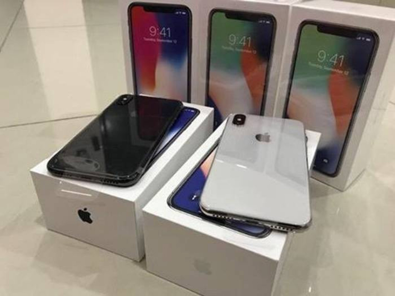 IPhone, Telemóveis, Bissau
