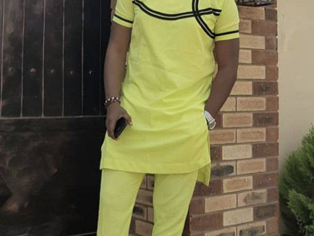 Novas roupas, Roupa, Bissau