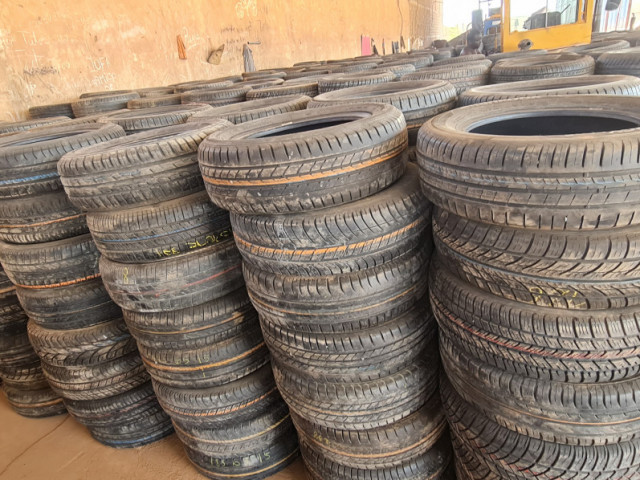 Pneus diferentes, Peças para Veículos, Bissau