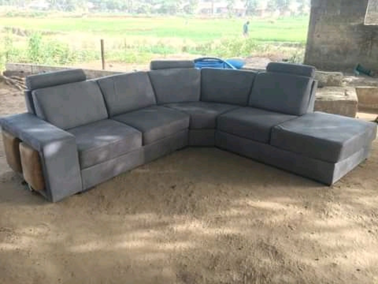 Sofá, Camas - Poltronas, Bissau
