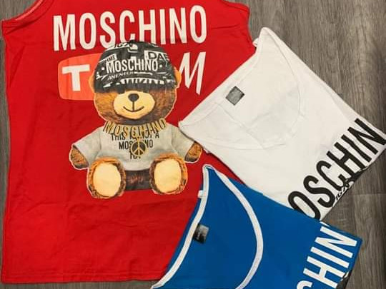 T-shirts diferentes, Roupa, Bissau