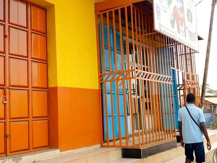 Diversos bens imobiliários, Comercial, Bissau