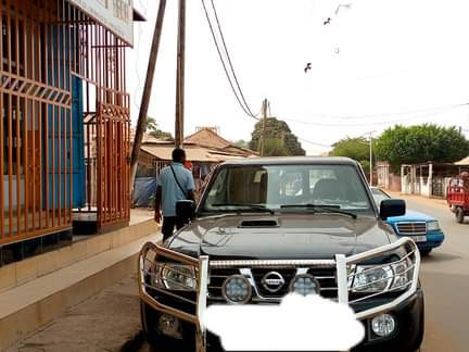 Diversos bens imobiliários, Comercial, Bissau