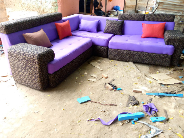 Sofá, Camas - Poltronas, Bissau