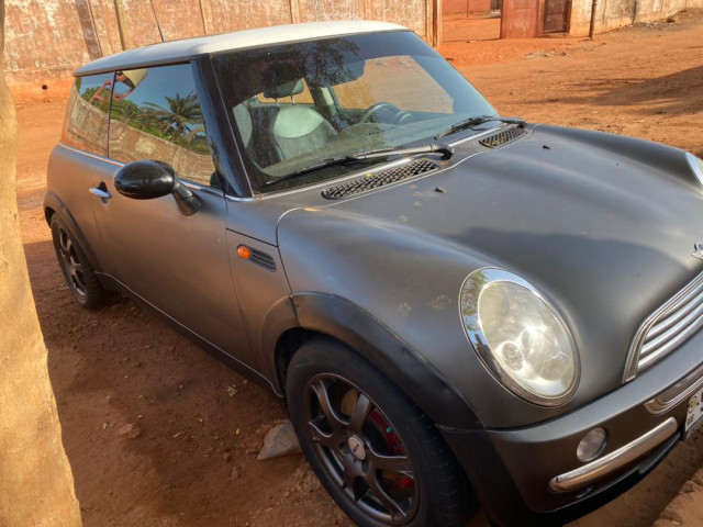 Mini Cooper, Carros, Bissau