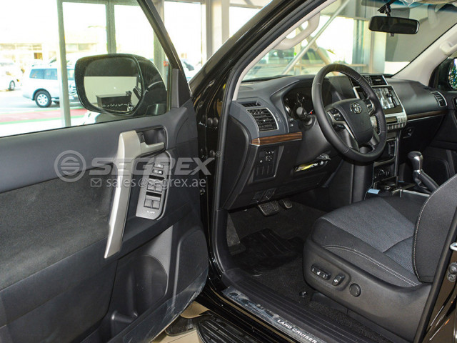 Toyota Land Cruiser Prado, Carros, Bissau
