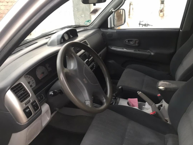 Mitsubishi Pajero Sport, Carros, Bissau