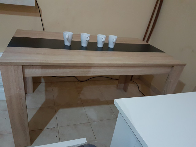 Mesa, Mesas - Cadeiras, Bissau
