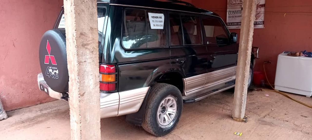 Mitsubishi Pajero, Carros, Bissau