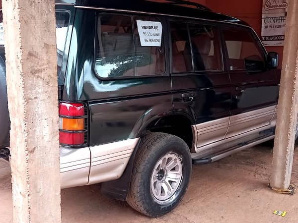 Mitsubishi Pajero, Carros, Bissau
