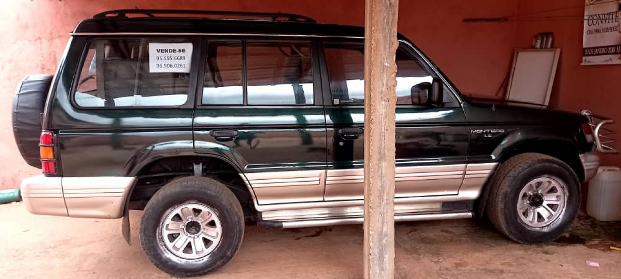 Mitsubishi Pajero, Carros, Bissau